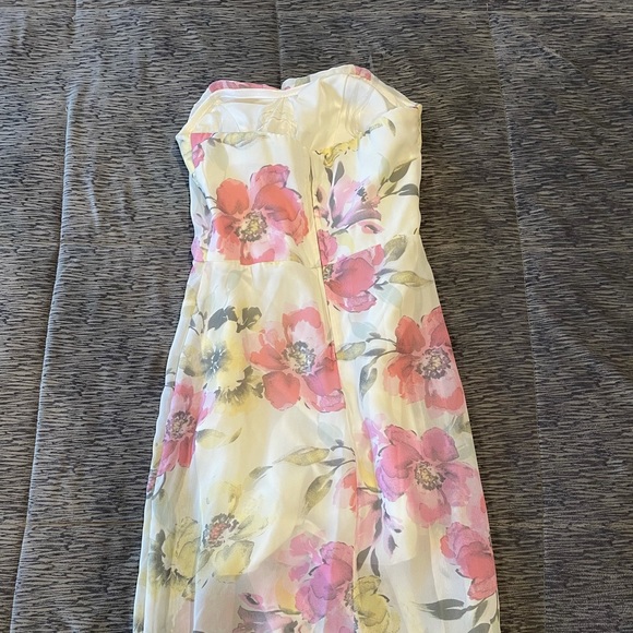 Strapless floral dress. - Picture 2 of 2